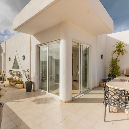 Апартаменты Stunning - Seaview Penthouse 3-Bed + Parking Слима Экстерьер фото